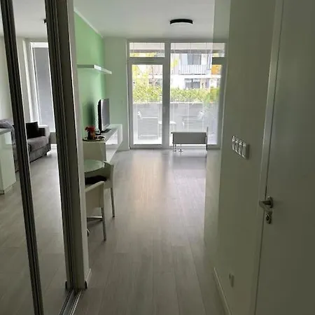 Ahoj Park, Terrace Studio, Private Parking *