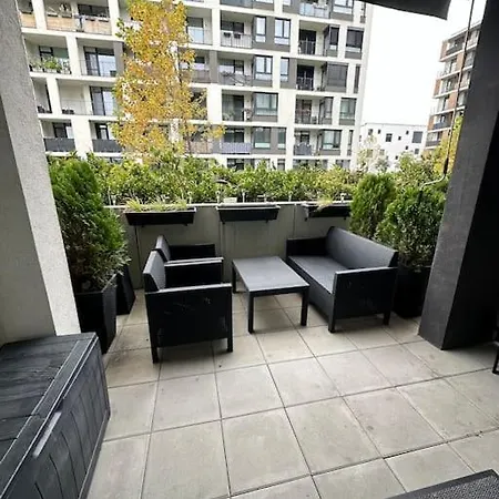 Ahoj Park, Terrace Studio, Private Parking شقة براتسيلافا
